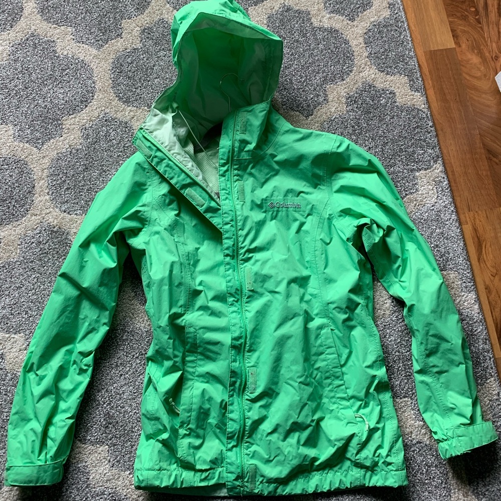 Columbia windbreaker / rain jacket